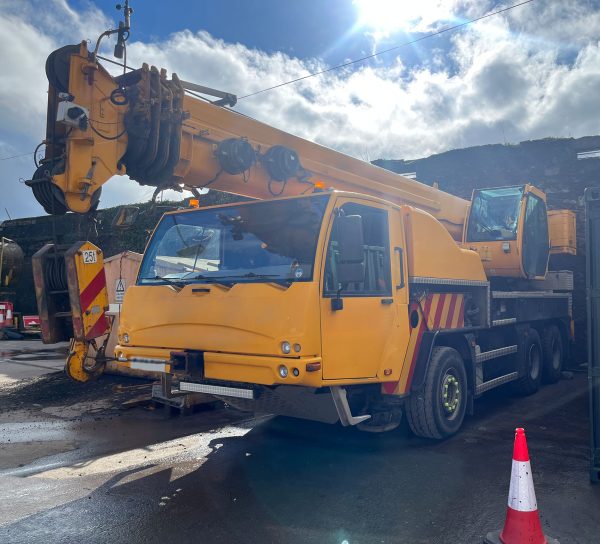 Żuraw samojezdny Terex TC 40 L