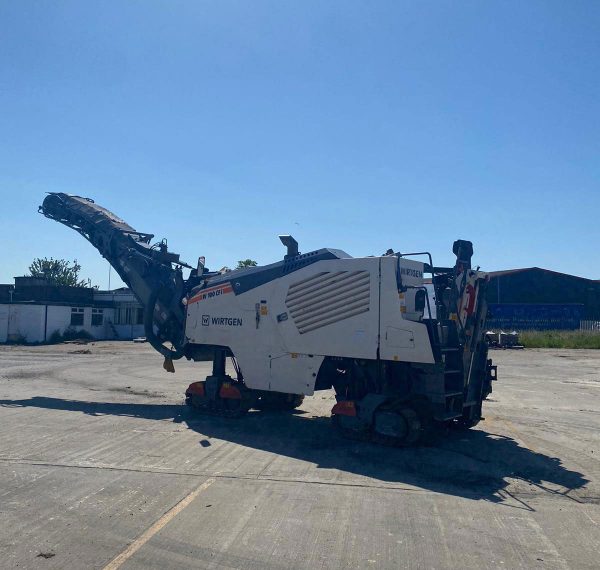 Wirtgen W 100 CFI Road Planer