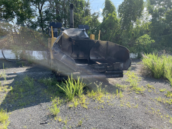 Pavimentadora CATERPILLAR AP-655D