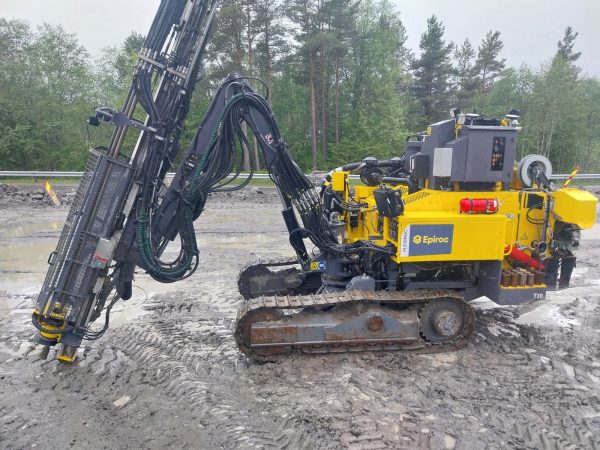 Перфоратор FlexiROC T30 компании Atlas Copco