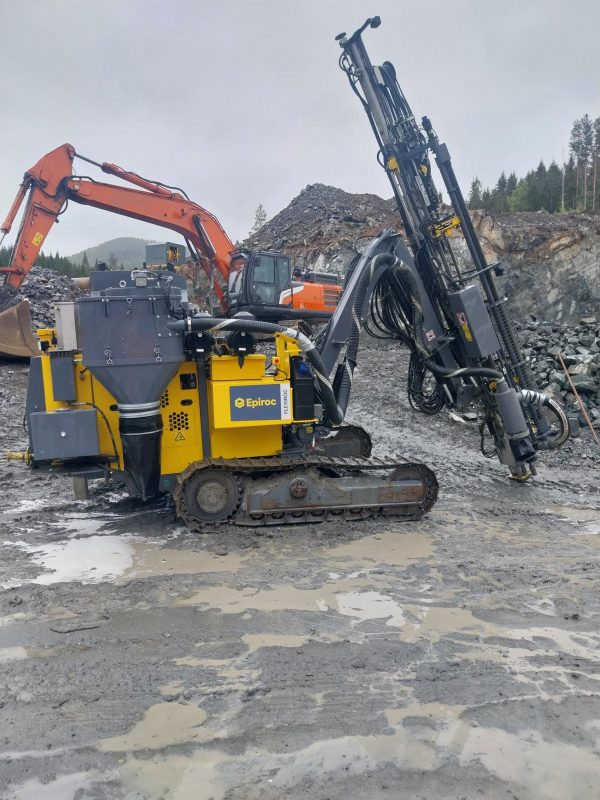 Perforadora de roca Atlas Copco FlexiROC T30