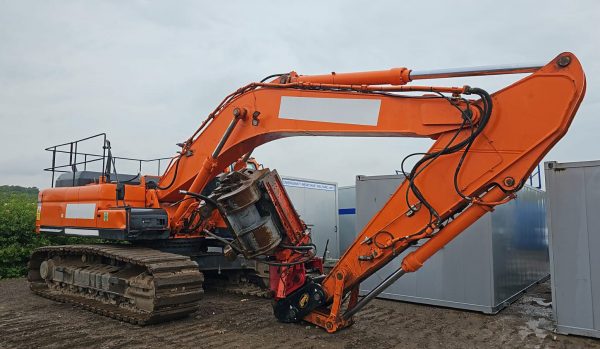 Movax SG-75 Vibratory Piling Rig