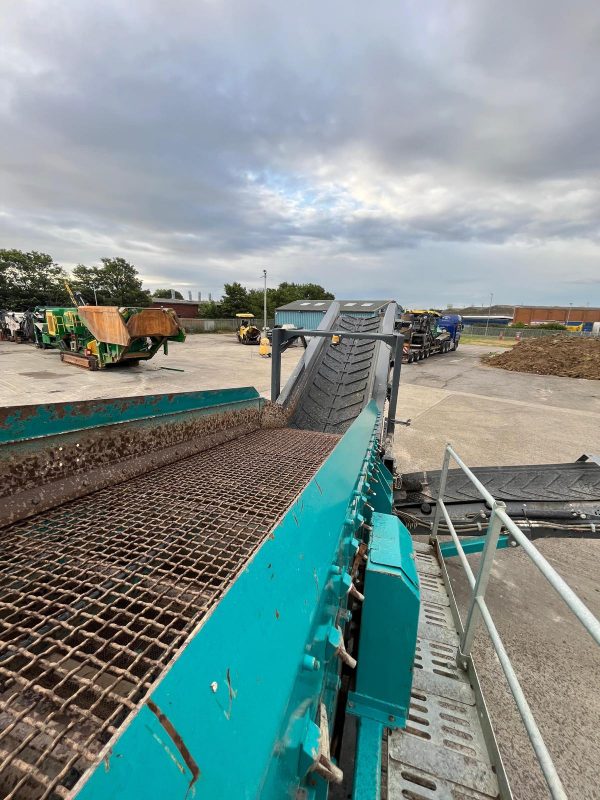 Powerscreen Warrior 1800 Screen