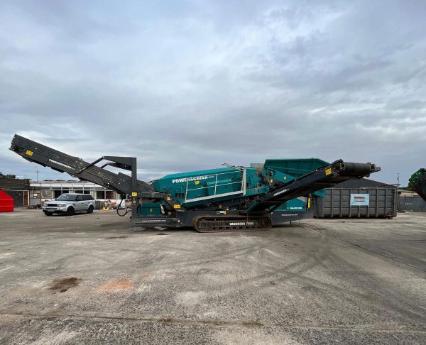 Powerscreen Warrior 1800 Screen