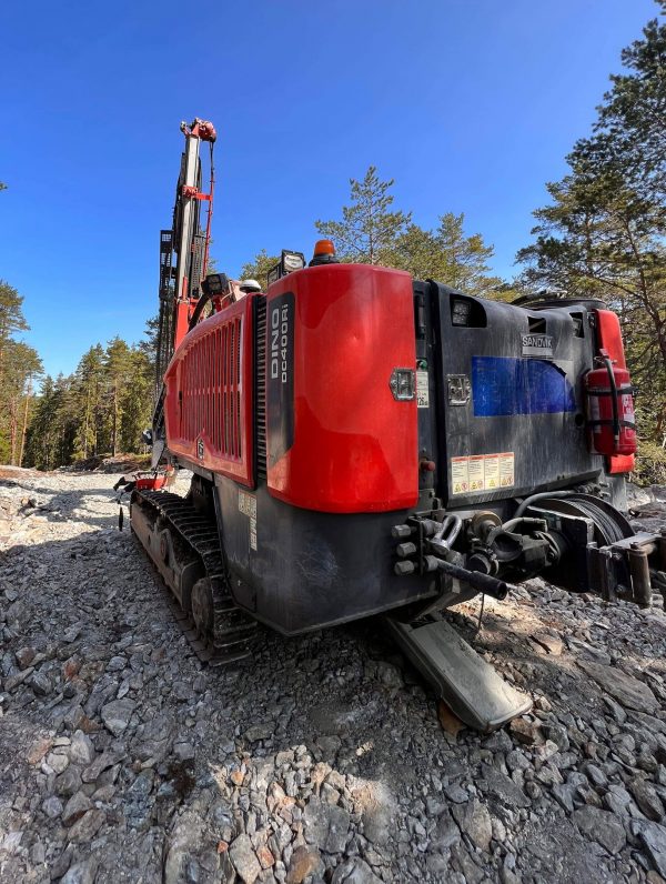 Sandvik Dino DC400Ri Rock Drill