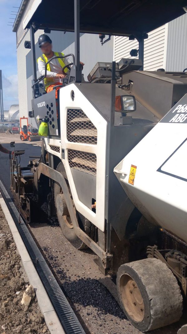 Volvo ABG P6870C Paver