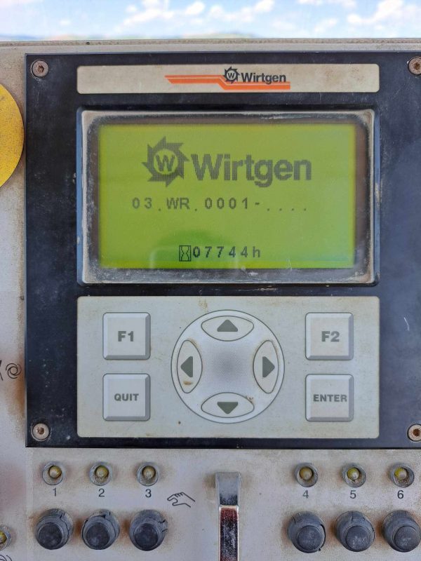 Wirtgen WR 2000 土壌安定剤