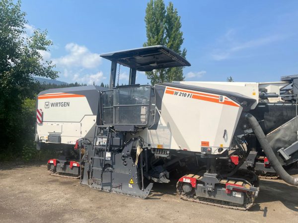 Wirtgen W 210 Fi Cold Planer