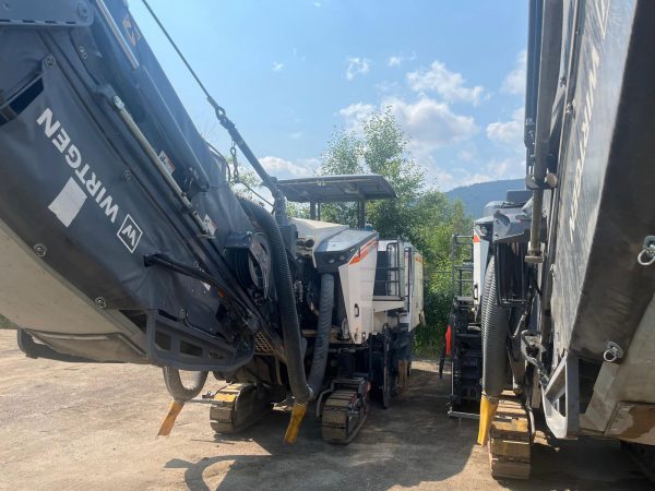 Wirtgen W 210 Fi Cold Planer