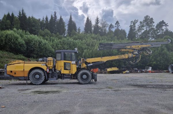 Atlas Copco Boomer E2C Underground Rock Drill