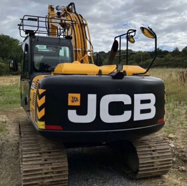JCB JS130 LC+ Excavator