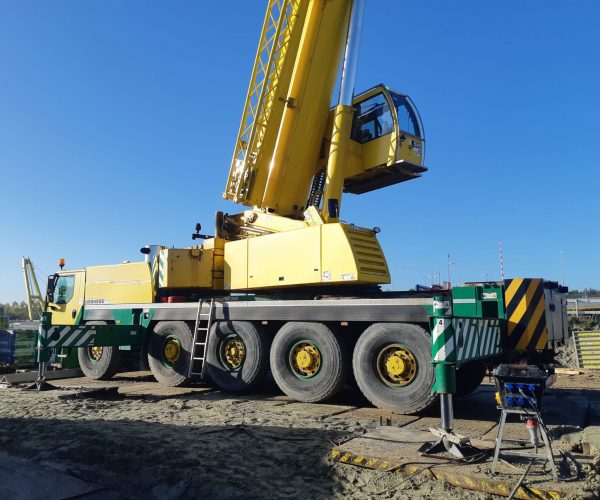 Liebherr LTM 1100-5.1 Mobile Crane