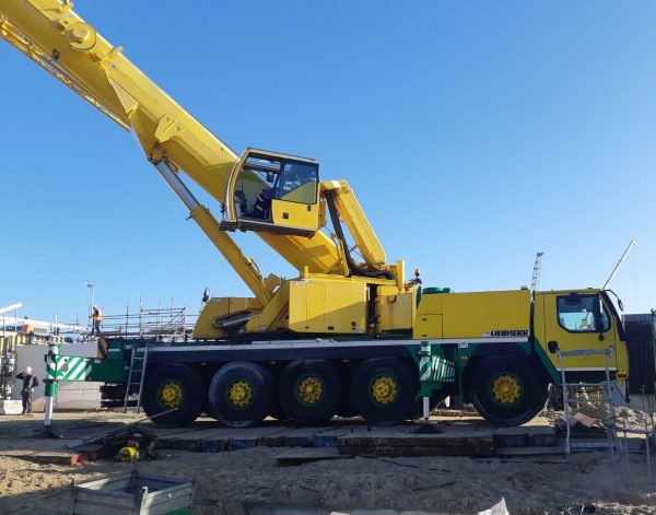 Liebherr LTM 1100-5.1 Mobile Crane