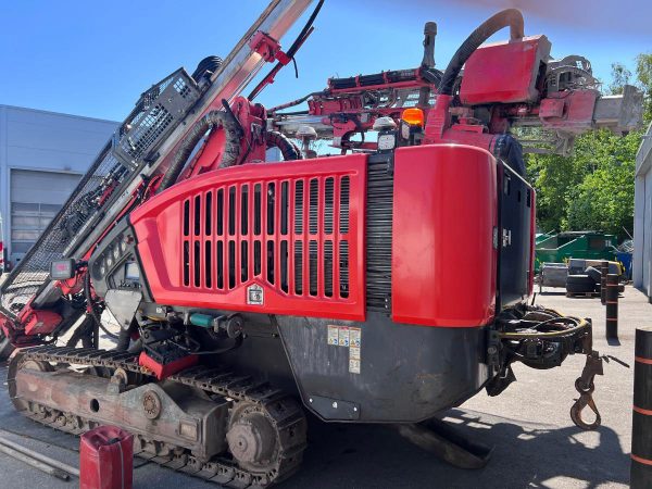 Sandvik DC400Ri Rock Drill