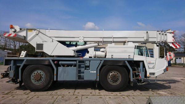 Tadano Faun ATF 30 Mobile Crane