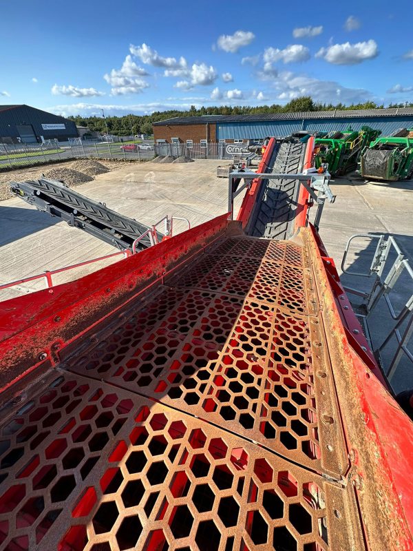 Terex Finlay 883+ Screen