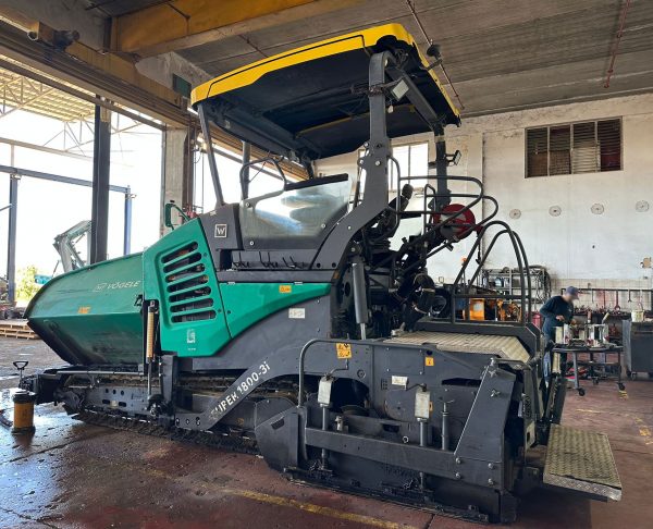 Vogele Super 1800-3i Paver
