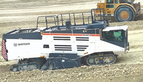 Wirtgen 220 SMI 3.8 Pelombong Permukaan