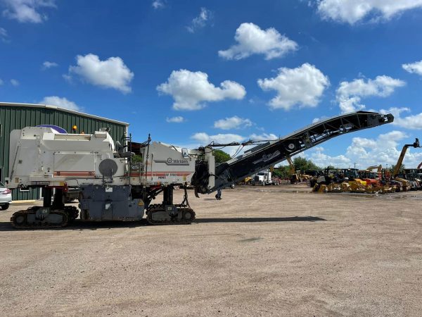 Wirtgen W 1900 Cold Planer