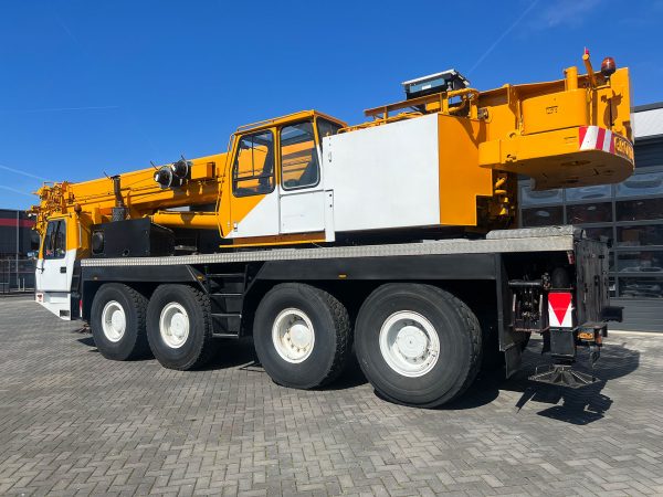 Grove GMK 4080 Mobile Crane