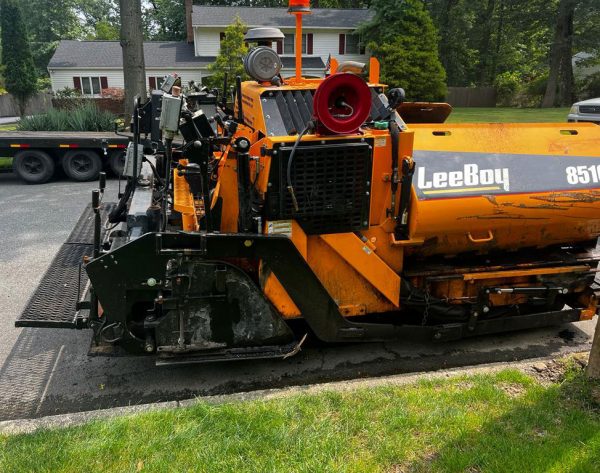 Leeboy 8510E Paver