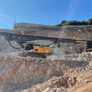 Liebherr LB28 roterende heimachine