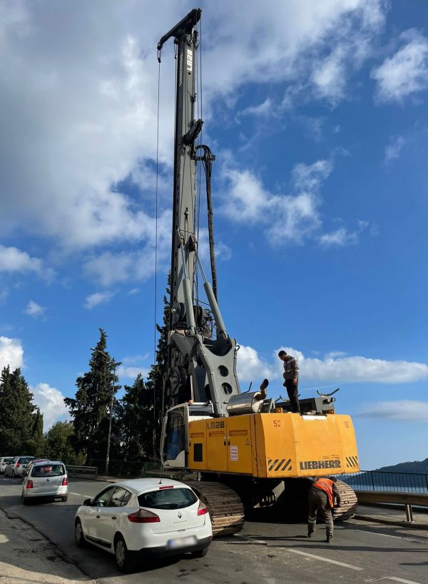 Equipo de pilotaje rotativo Liebherr LB28