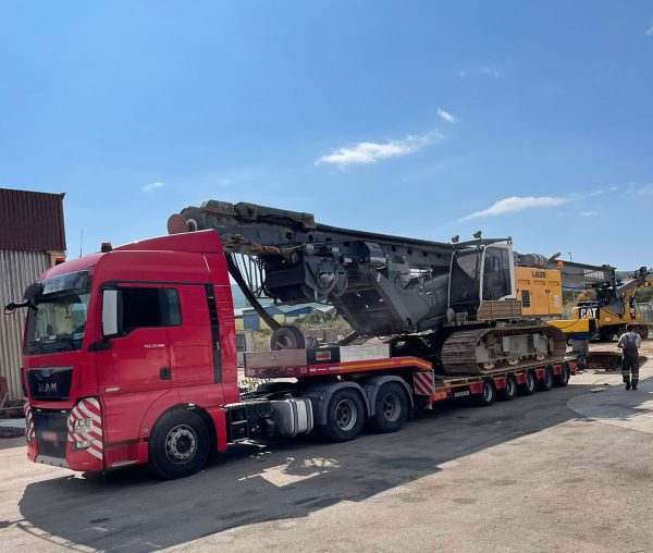 Liebherr LB28 Rotary Piling Rig