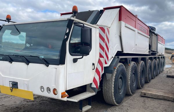 Guindaste móvel treliçado Liebherr LG 1750