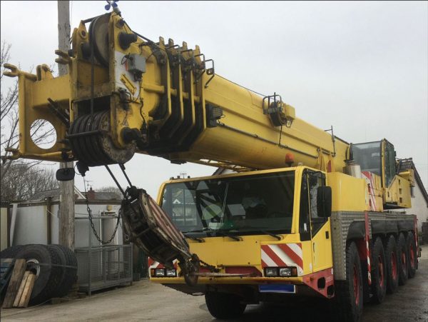 Terex Demag AC 100 移動式クレーン