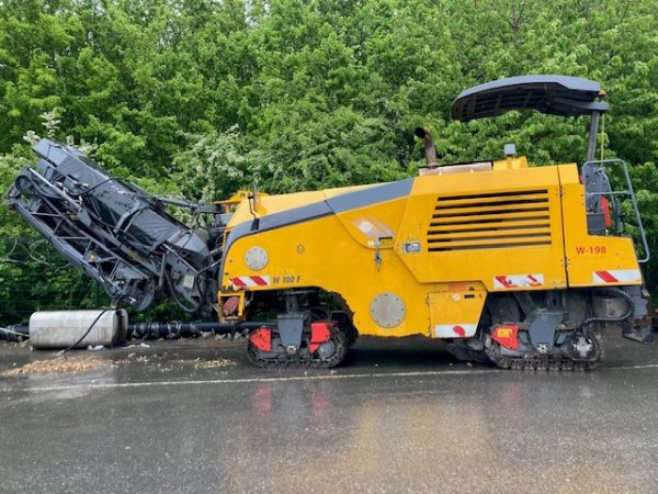 Wirtgen W 100 F Road Planer