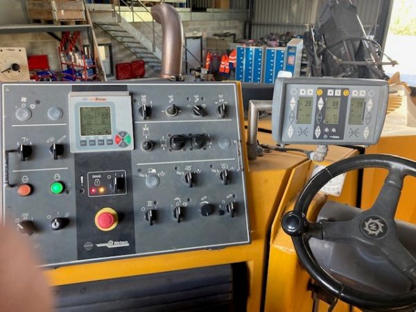 Wirtgen W 100 F Road Planer