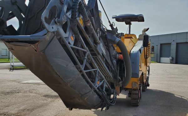 Wirtgen W 100 Fi Road Planer