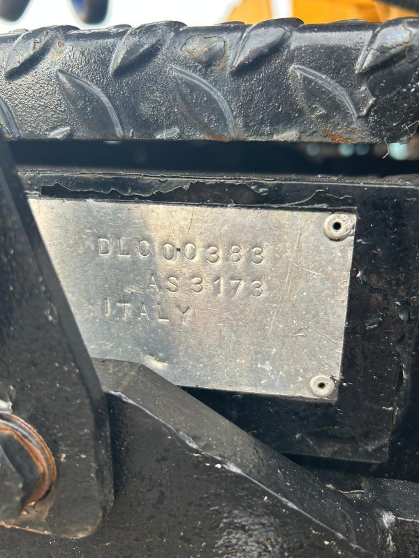 Caterpillar AP300 Paver
