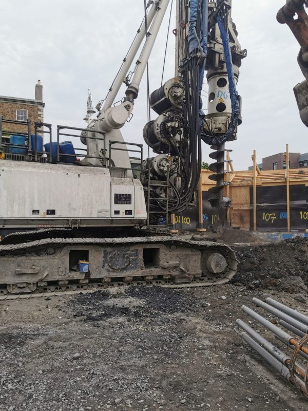 Bauer BG 24H Rotary Piling Rig
