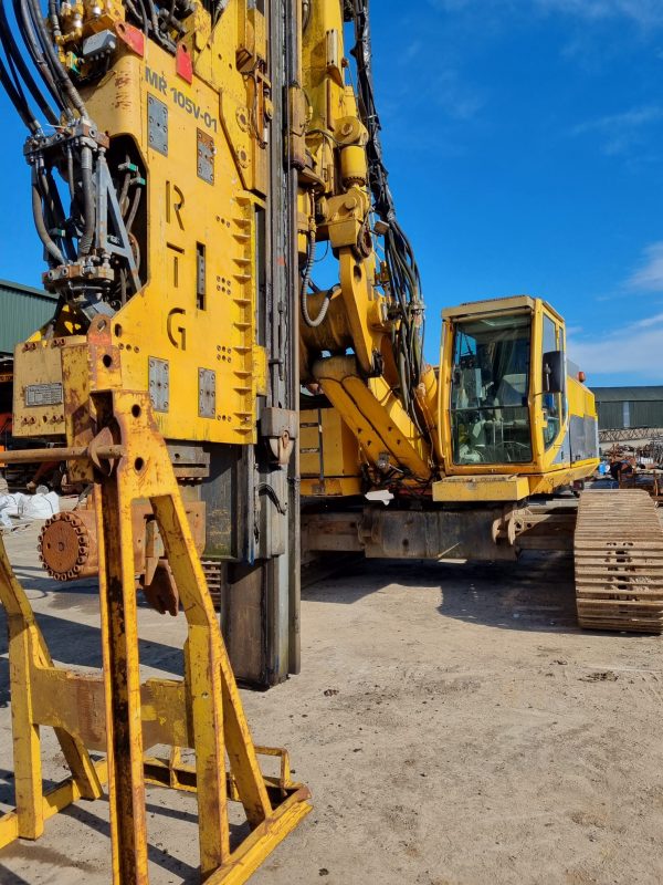 Bauer RTG RG16T Vibratory Piling Rig