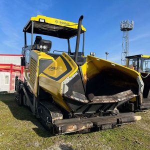 Bomag BF700 C-3 ペイバー