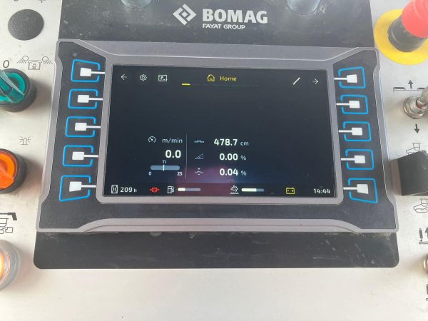 Penurap Bomag BF700 C-3