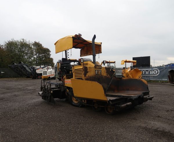 Caterpillar AP300D Paver
