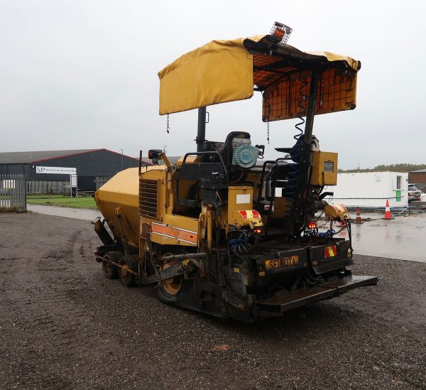 Caterpillar AP300D Paver