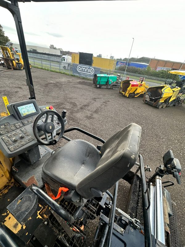 Pavimentadora Caterpillar AP500F