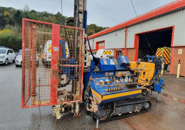 Rig Gerudi Geoteknikal Comacchio MC 305