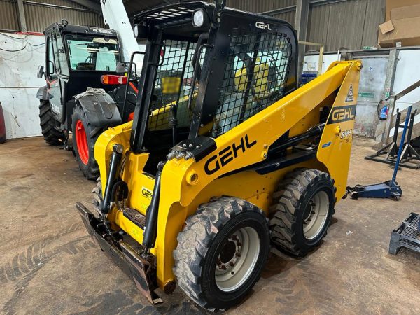 Gehl R165 Skidsteer