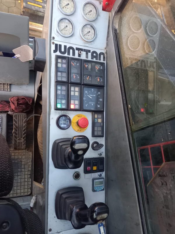 Junttan PM-25H Hammer Piling Rig