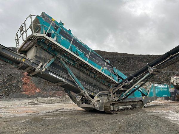 Écran Powerscreen Chieftain 2200