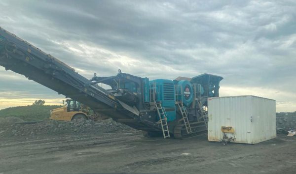 Powerscreen Premiertrak 600 เครื่องบดกราม