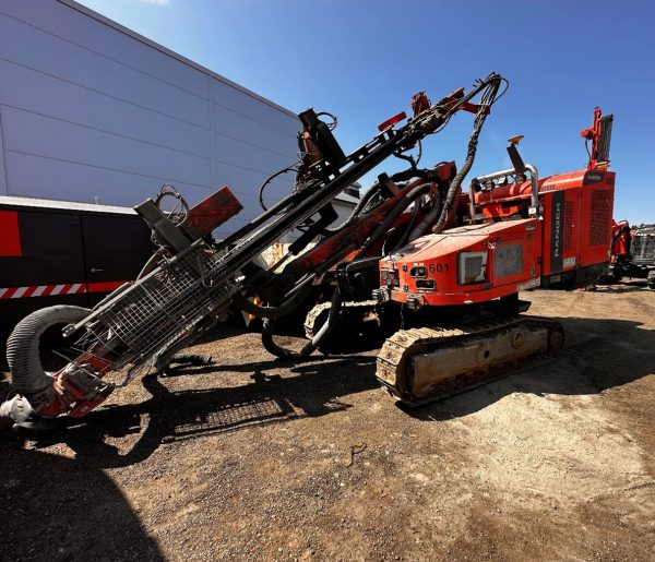 Sandvik DX600R เครื่องเจาะหิน