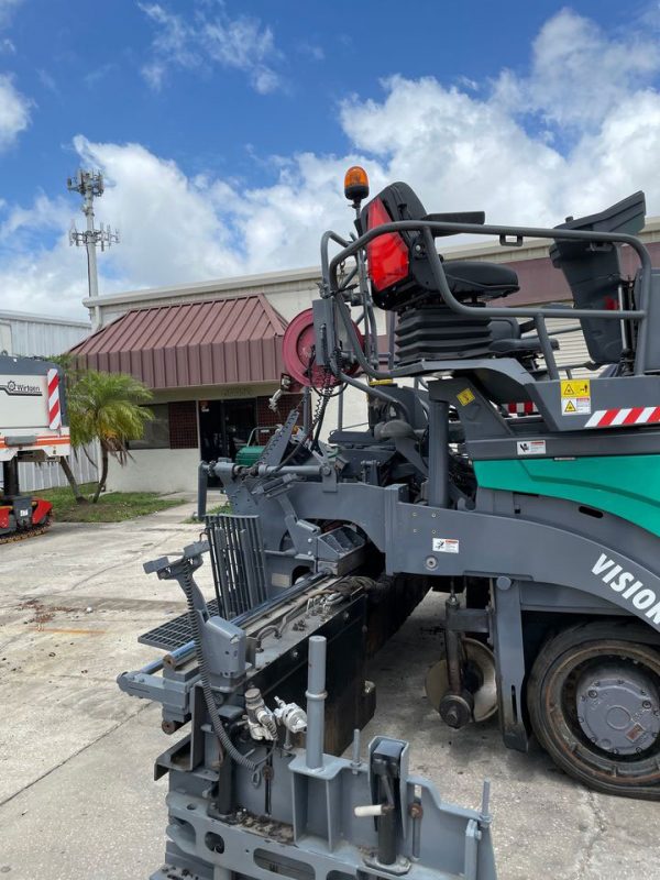 Vogele Vision 5100-2 Paver