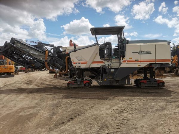 Wirtgen W 210 I Road Planer