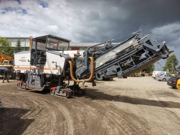 Wirtgen W 210 I Road Planer